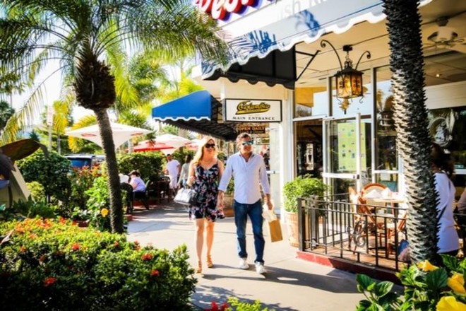 City Sightseeing Tour -  90 Minutes in Peak Season • Ages 12