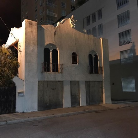 Haunted Sarasota - 90 minutes in peak season • Ages 21+