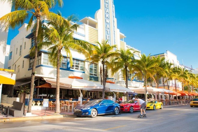 Miami City and Boat Tour Combo with a FREE Bicycle Rental 