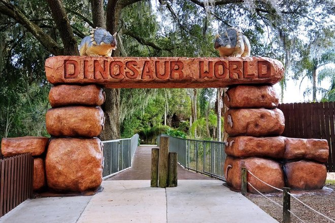 DINOSAUR WORLD - SAVE OVER 30%