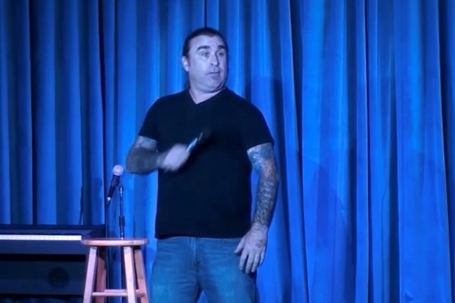 Comedy Bus Dive Bar Crawl 21+- 4hrs