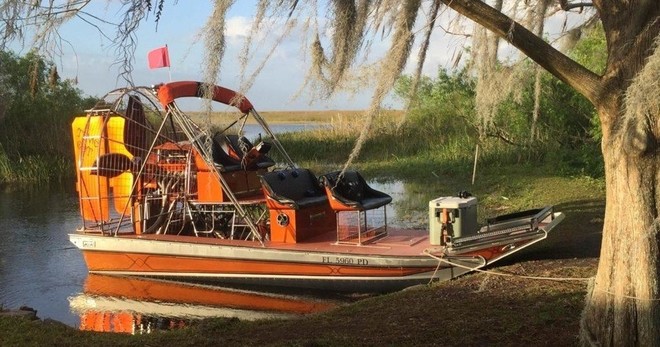 1.5 Hour Airboat Adventure