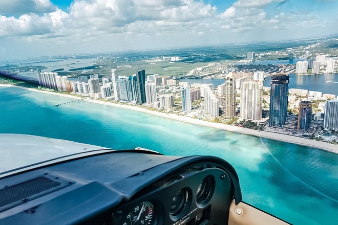 30 Mins Coastal Tour - Private Airplane