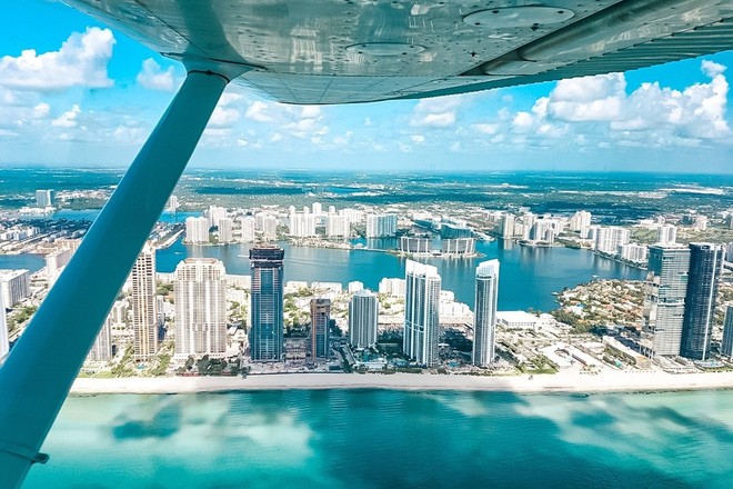  South Beach Tour - Private Airplane