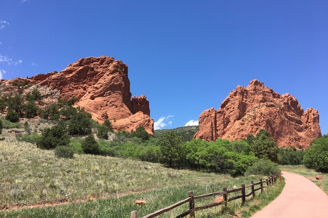 Garden of the Gods and Colorado Springs Private Driving Tour