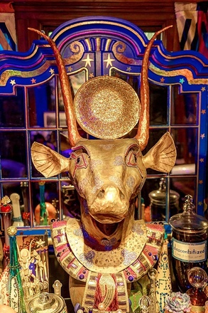 Indoor Tour: Into the Rabbit Hole