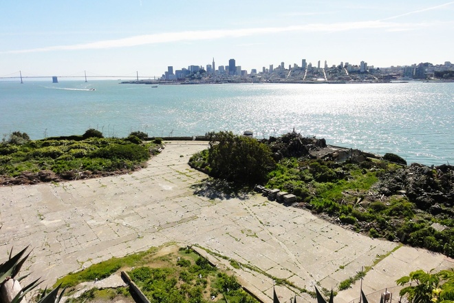 Alcatraz & the Golden Gate Bridge to Sausalito Tour