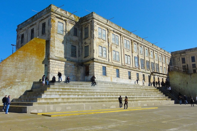 Alcatraz & the Golden Gate Bridge to Sausalito Tour