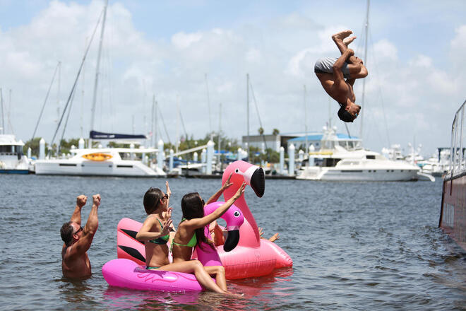Sip & Dip Cruise to Peanut Island!