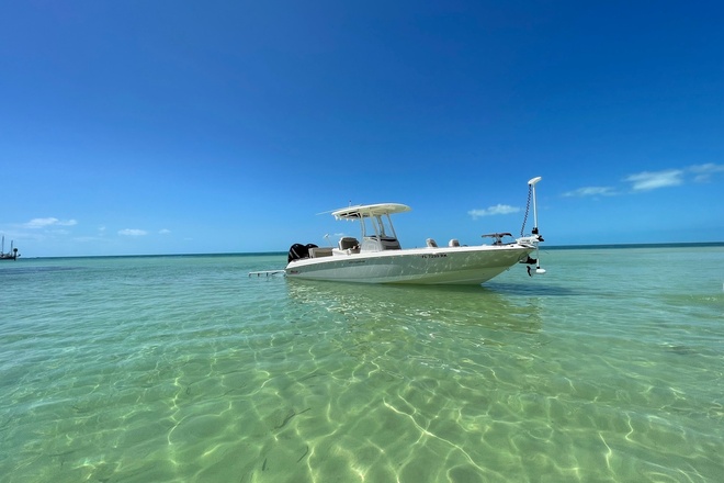 Luxury Center Console Fishing Boat