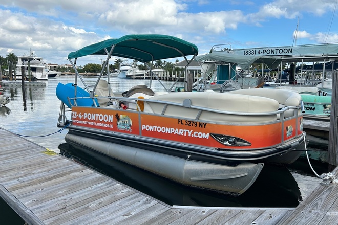 4 Hour Charter/Classic Sandbar - Tropical Thunder/Beach Babe