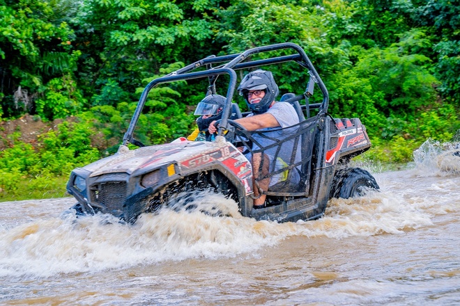 Buggies + Monkeyland at Puerto Plata