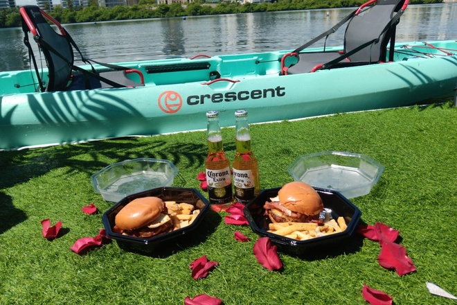 Floating Burger Experience