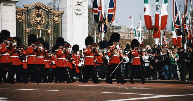 History of London - City Center Westminster Guided Walking T