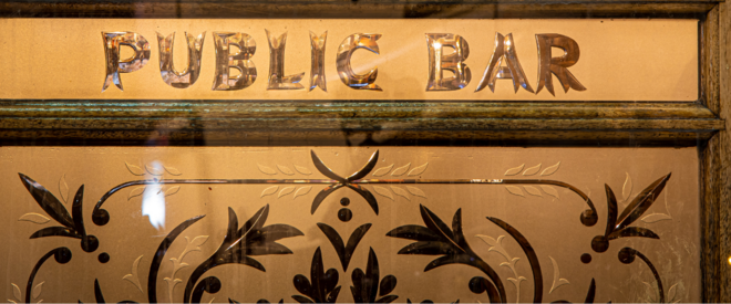 Private Historic Pub Tour: Covent Garden