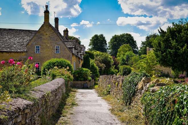 Explore the Cotswolds: Private Day Trip from London