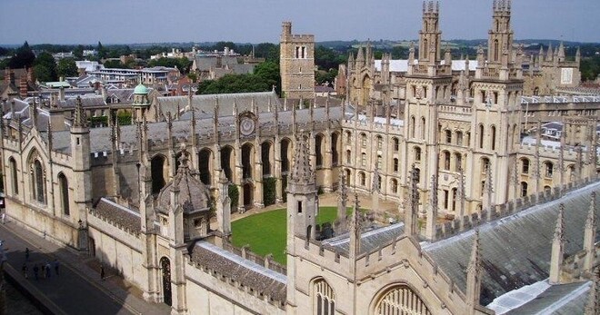 Oxford, The City of Dreaming Spires: Private Day Trip from L
