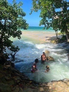 Laughing Waters Beach & Boat Tour