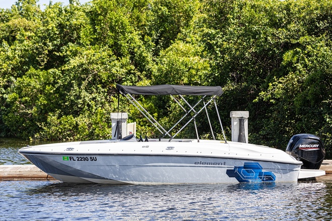 Bayliner Element E18