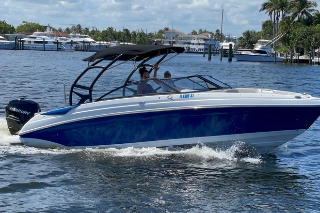 Rinker Q5