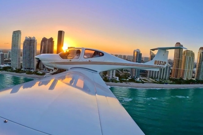 Miami Sunset Private Airplane Tour