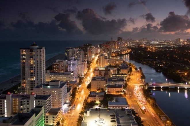 SoFlo City Lights Private Airplane Tour